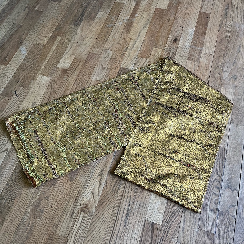 Gold Sequin Table Runners (Set of 8)✨